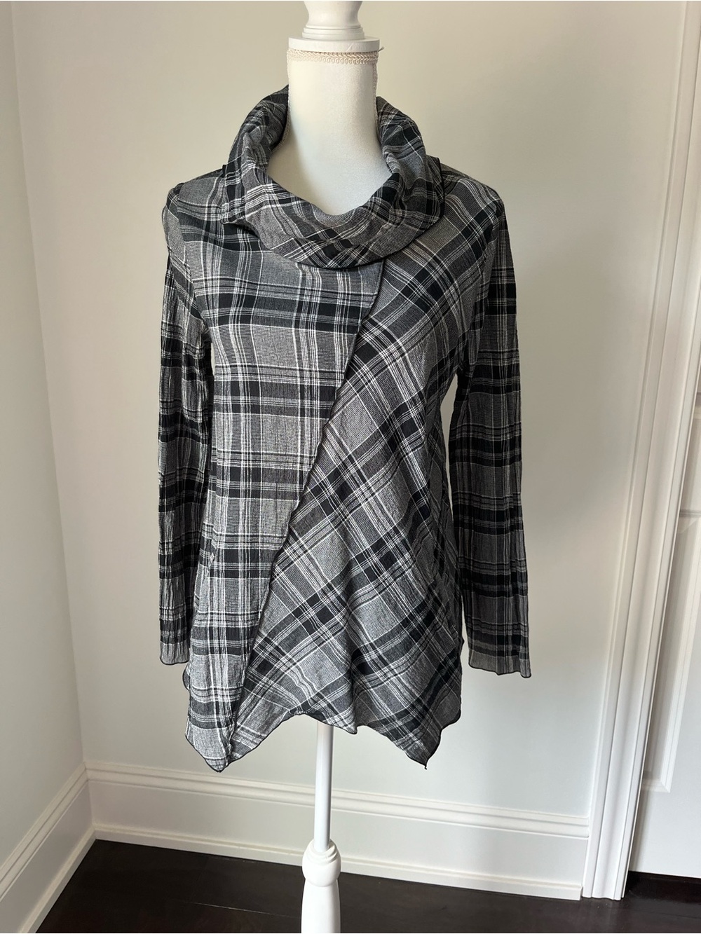Woman’s Apropos Top